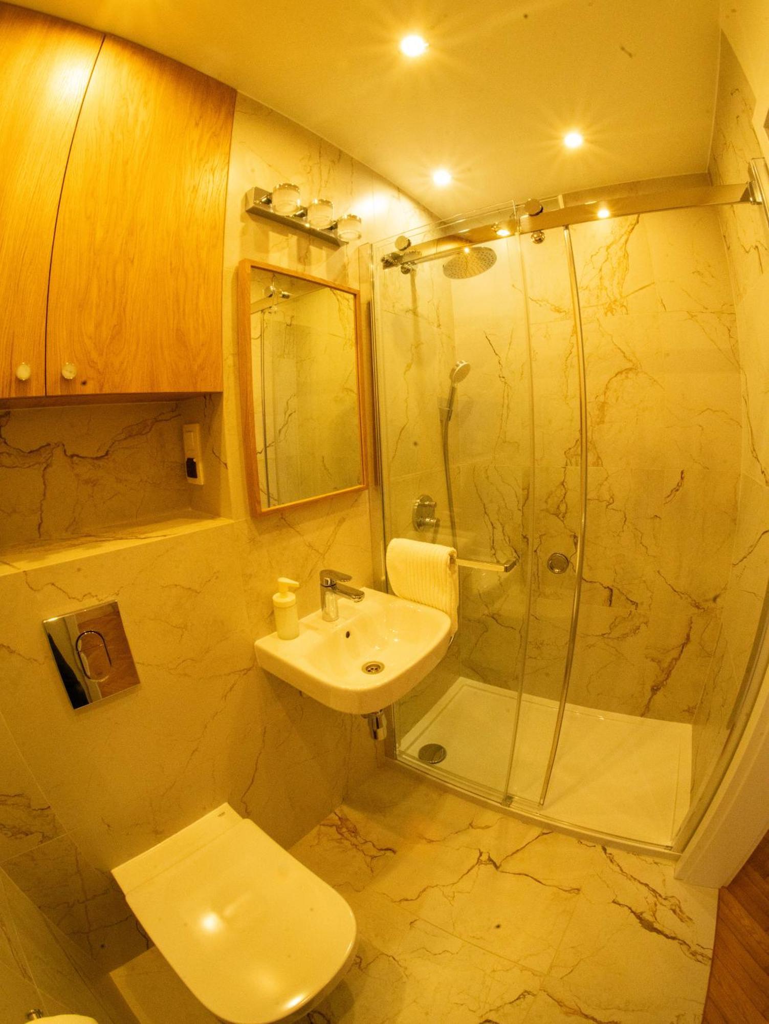 Apartament Gold 61 Varşova Dış mekan fotoğraf